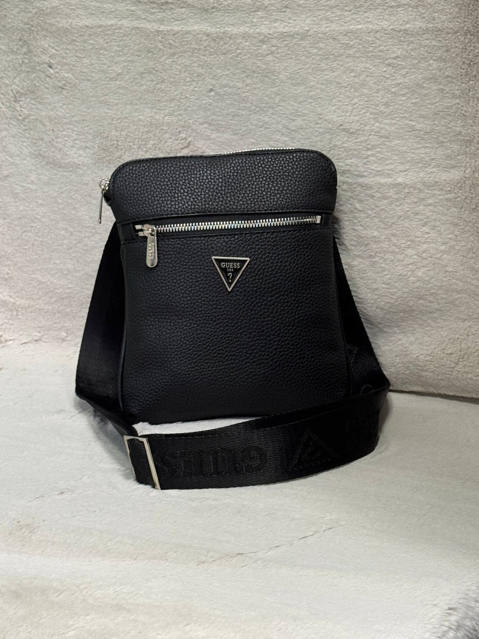 Τσαντάκι Guess - Code 72722