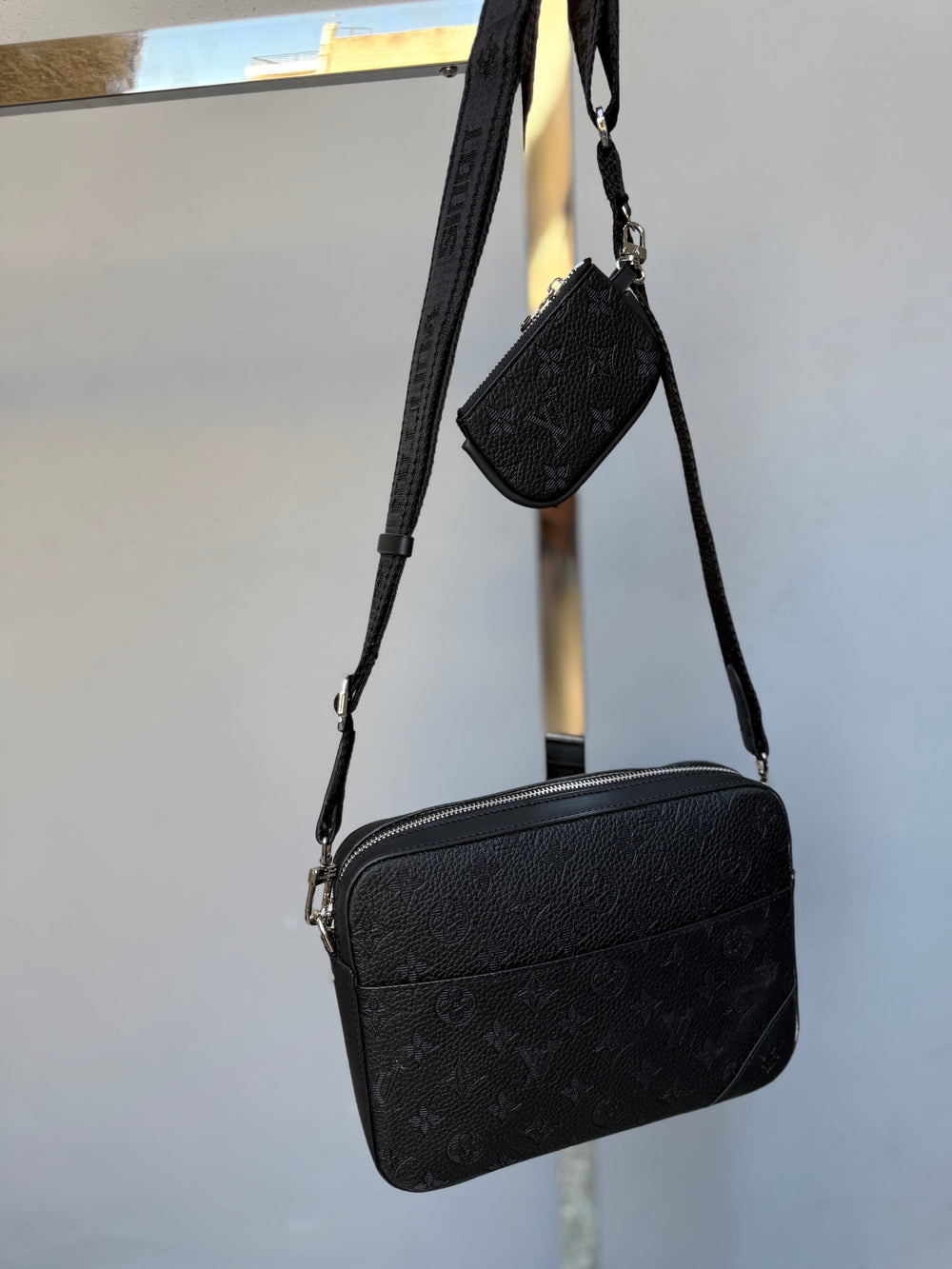 Τσαντάκι Louis Vuitton - Code 72635