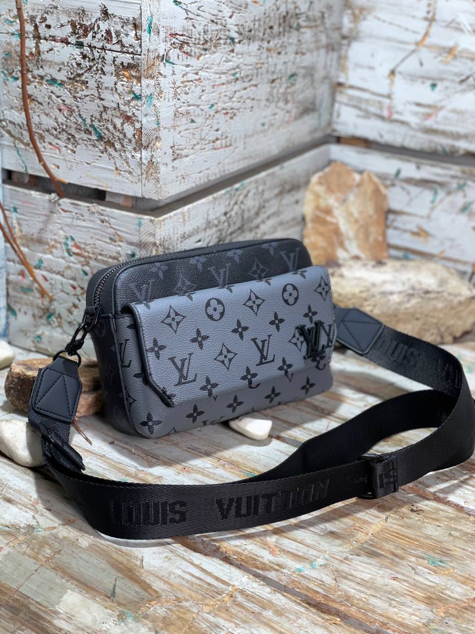 Τσαντάκι Louis Vuitton - Code 72708
